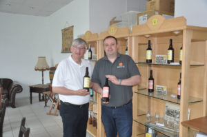 Michael Krauß und Norbert Bosse vom Gourmet Garten zu Besuch in der Braumanufaktur Schmalkalden
