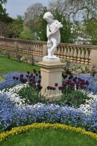 Statue-Schweriner-Schloss